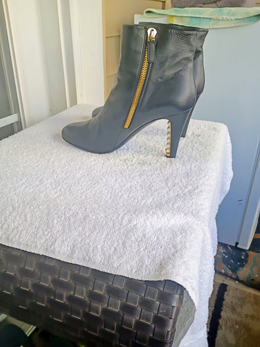 Chanel Interlocking Patent Leather Demi-Boots – Size 40 / US 9