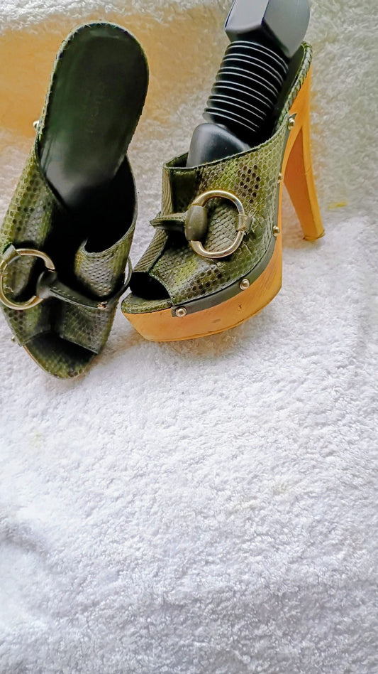 Gucci Pre-Owned Shoes – Authenticated – Size EU 40 / US 9