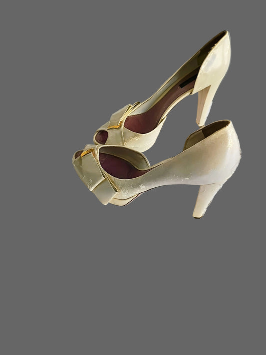 Louis Vuitton Sneakers – Authentic Pre-Owned – White/Silver Leather & Denim – Size EU 40 / US 9