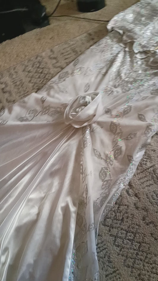 Pre-Owned Handmade Lace Two-Piece Mother of the Bride Outfit – Size 14